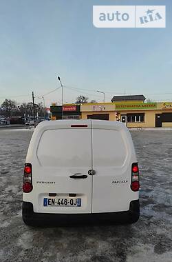 Грузопассажирский фургон Peugeot Partner 2018 в Переяславе