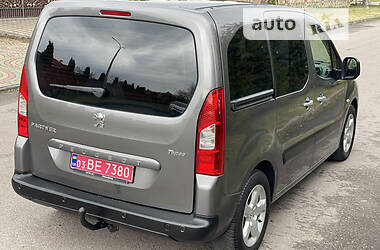 Минивэн Peugeot Partner 2011 в 
