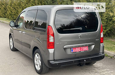 Минивэн Peugeot Partner 2011 в 