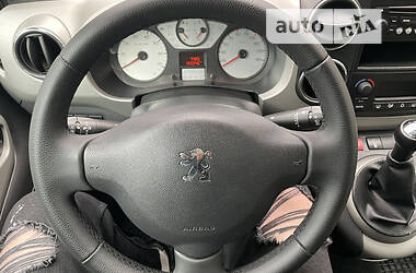 Минивэн Peugeot Partner 2011 в 