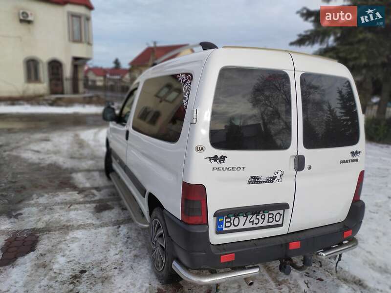 Мінівен Peugeot Partner 2005 в Чорткові