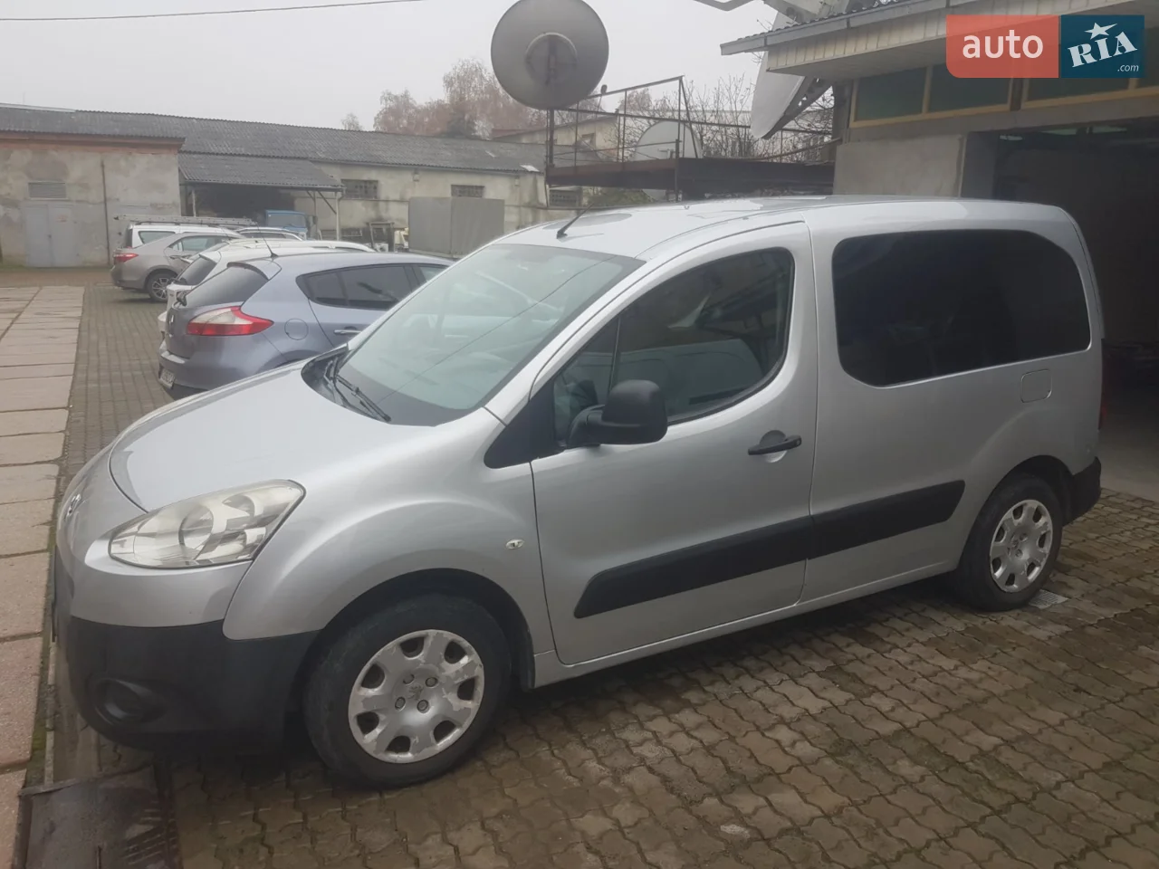 2013 Peugeot Partner - мініатюра 17