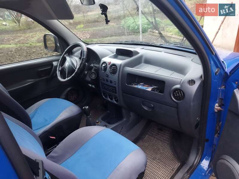 Мінівен Peugeot Partner 2005 в Здолбуніві