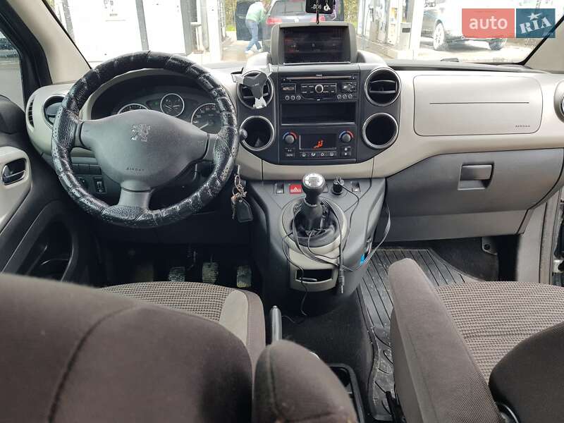 Мінівен Peugeot Partner 2011 в Івано-Франківську