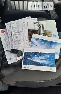 Минивэн Peugeot Partner 2017 в 