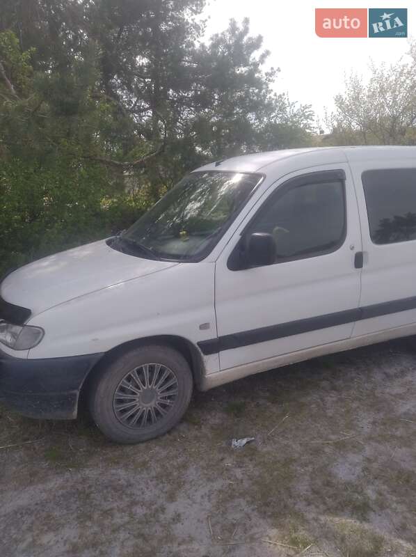 Минивэн Peugeot Partner 1999 в Сарнах