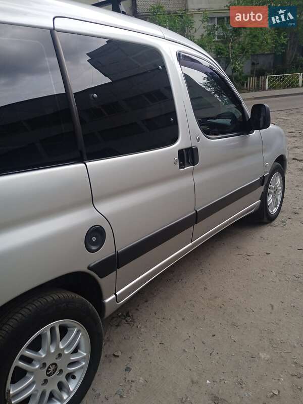 Минивэн Peugeot Partner 2008 в Сумах фото 5 Минивэн Peugeot Partner 2008 в Сумах