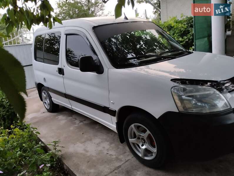 Минивэн Peugeot Partner 2006 в Килии фото 6 Минивэн Peugeot Partner 2006 в Килии