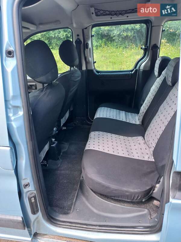 Минивэн Peugeot Partner 2004 в Староконстантинове