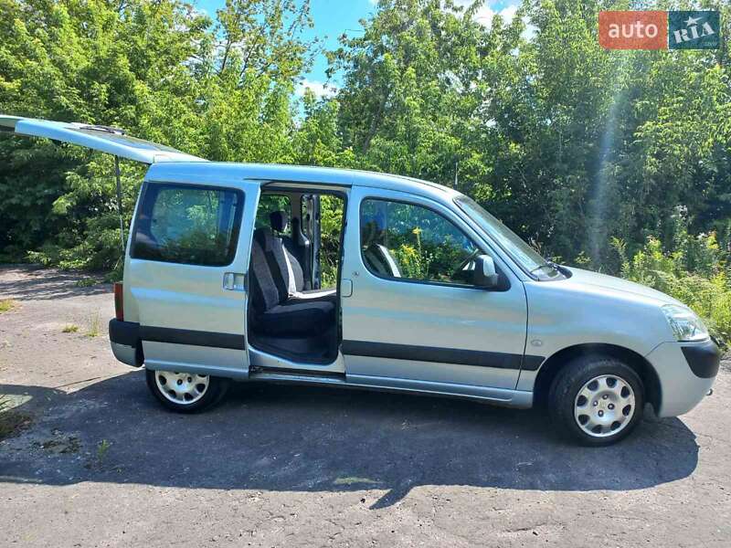 Минивэн Peugeot Partner 2004 в Староконстантинове