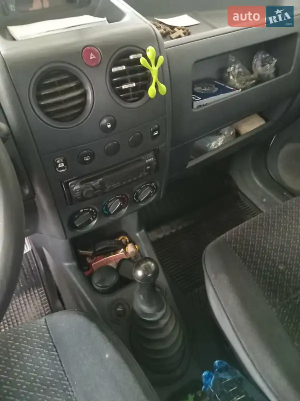 Мінівен Peugeot Partner 2003 в 