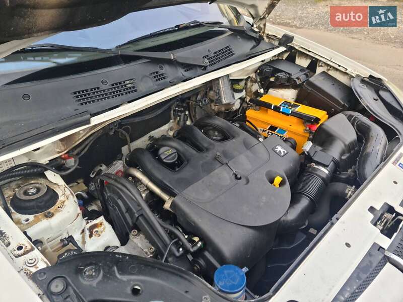Мінівен Peugeot Partner 2005 в Новомиргороді
