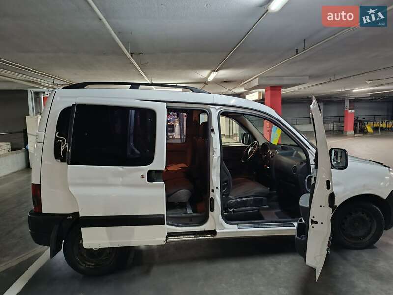 Мінівен Peugeot Partner 2003 в Львові