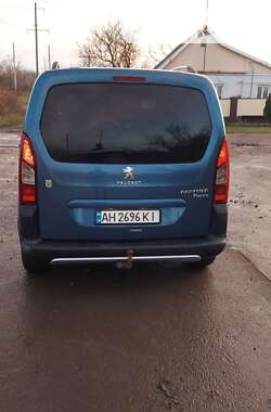 Мінівен Peugeot Partner 2012 в Покровську
