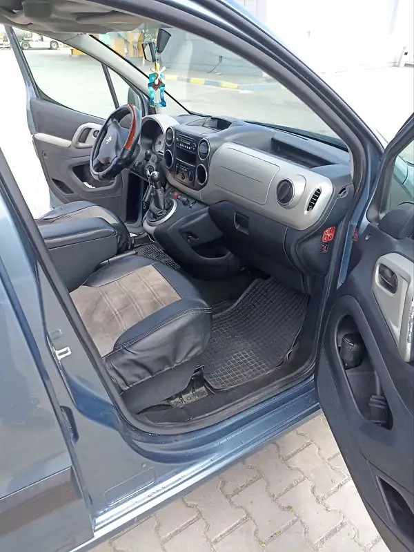 Peugeot Partner 2009 VIN VF37J9HTC9J348442 фото оголошення 8 з 46