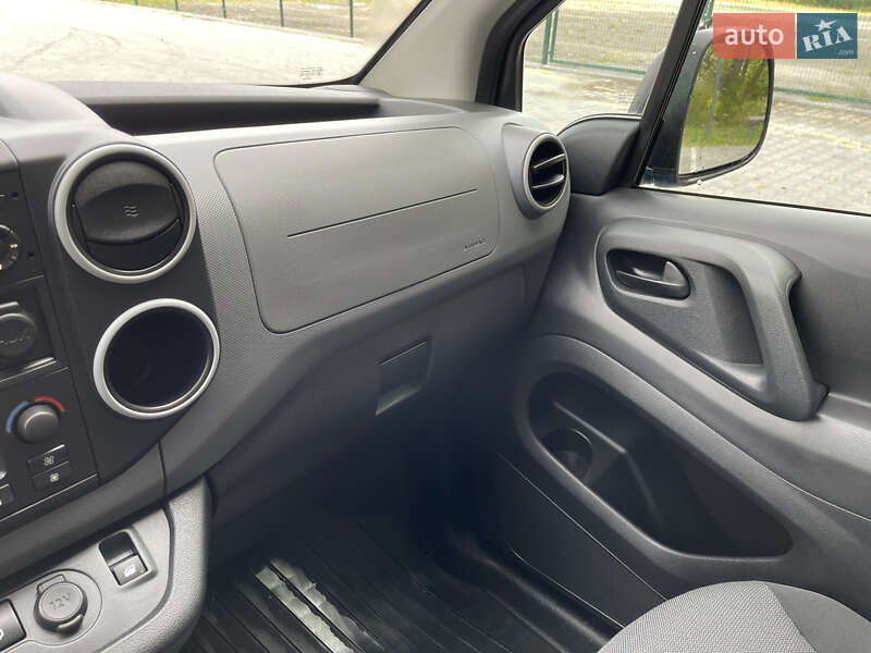 Мінівен Peugeot Partner 2017 в Хмельницькому