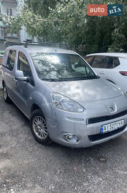 Грузовой фургон Peugeot Partner 2013 в Киеве