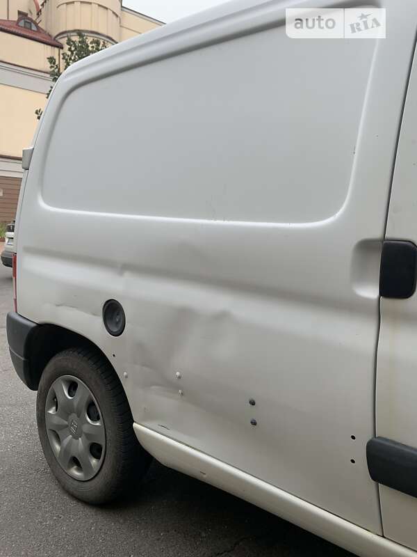 Вантажний фургон Peugeot Partner 2006 в Києві