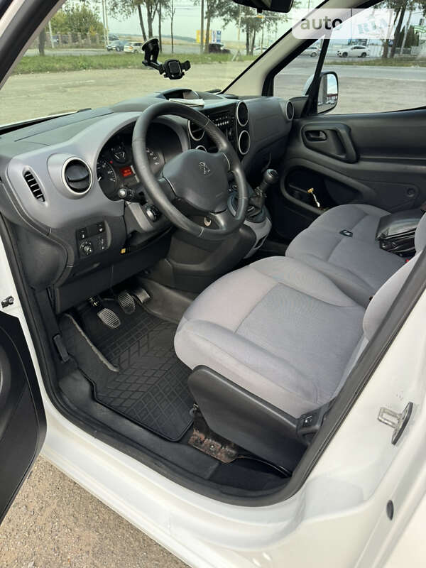 Грузовой фургон Peugeot Partner 2014 в Тернополе