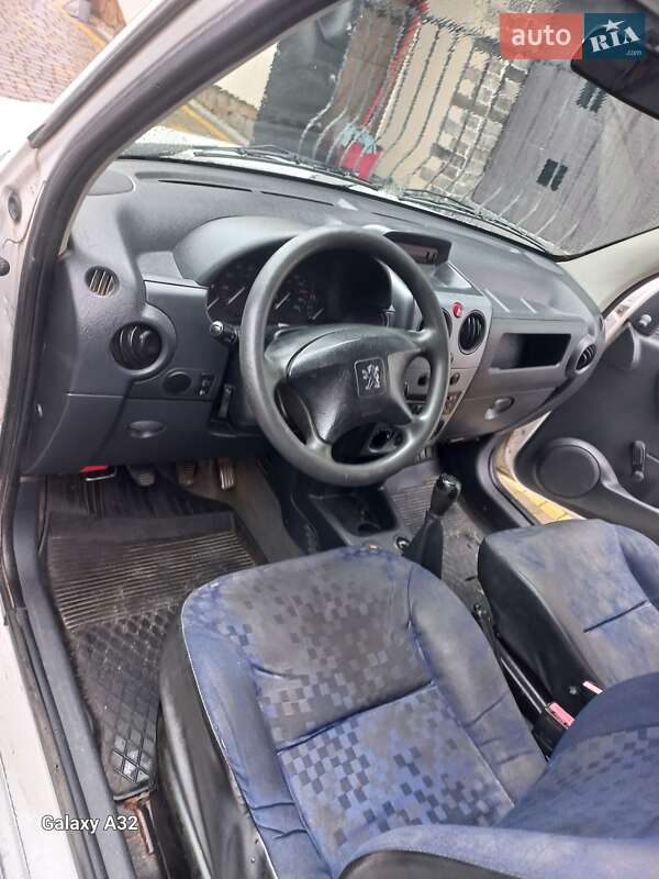 Минивэн Peugeot Partner 2005 в Самборе