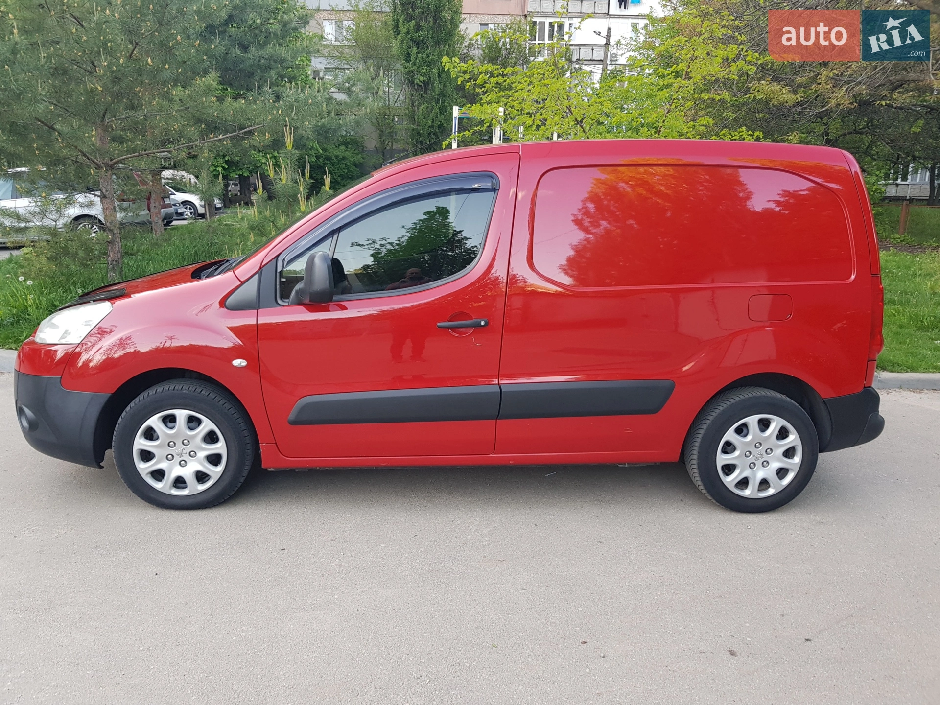 2011 Peugeot Partner - мініатюра 3