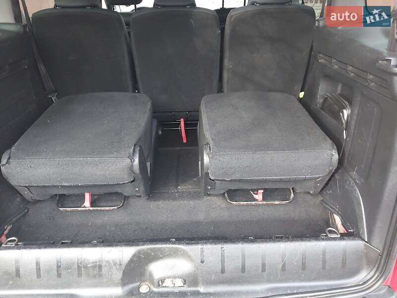 Мінівен Peugeot Partner 2010 в Івано-Франківську