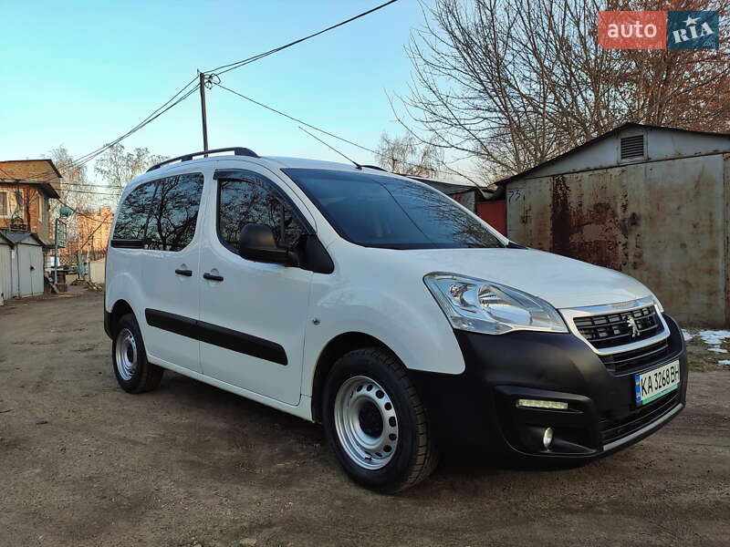 Мінівен Peugeot Partner 2017 в Києві