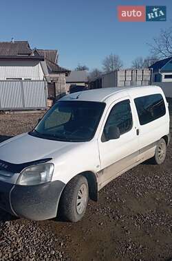 Вантажний фургон Peugeot Partner 2003 в Косові