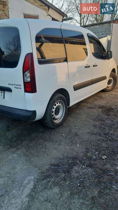 Мінівен Peugeot Partner 2017 в Здолбуніві фото 5 Мінівен Peugeot Partner 2017 в Здолбуніві