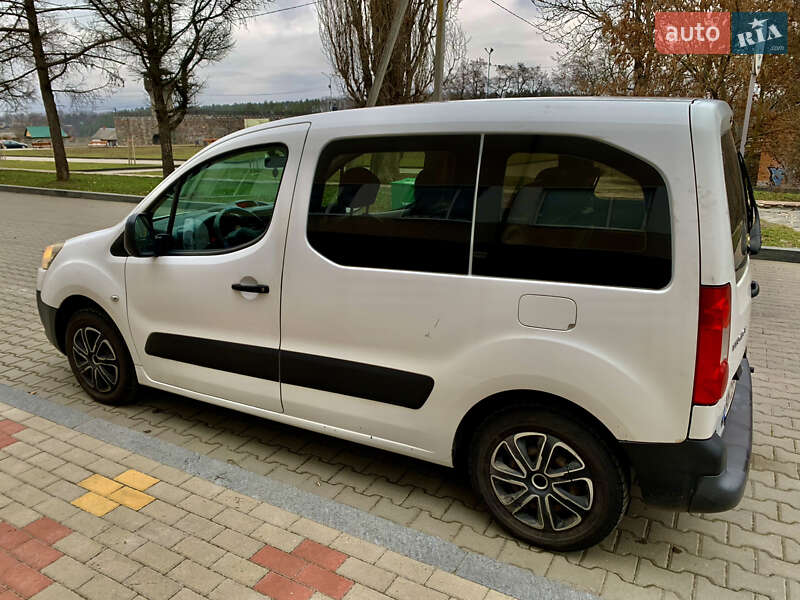 Мінівен Peugeot Partner 2009 в Звягелі