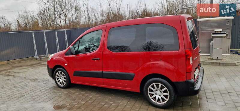 Минивэн Peugeot Partner 2011 в Ивано-Франковске