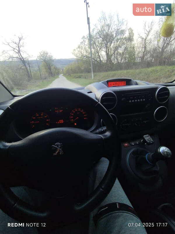 Мінівен Peugeot Partner 2015 в Приборжавском