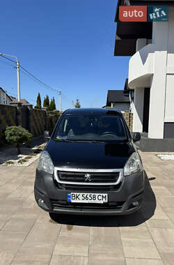 Вантажний фургон Peugeot Partner 2016 в 
