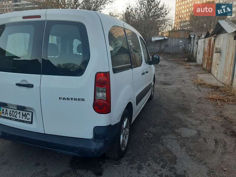 Мінівен Peugeot Partner 2009 в Києві