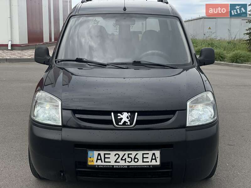 Мінівен Peugeot Partner 2004 в Дніпрі