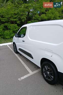 Грузовой фургон Peugeot Partner 2021 в 