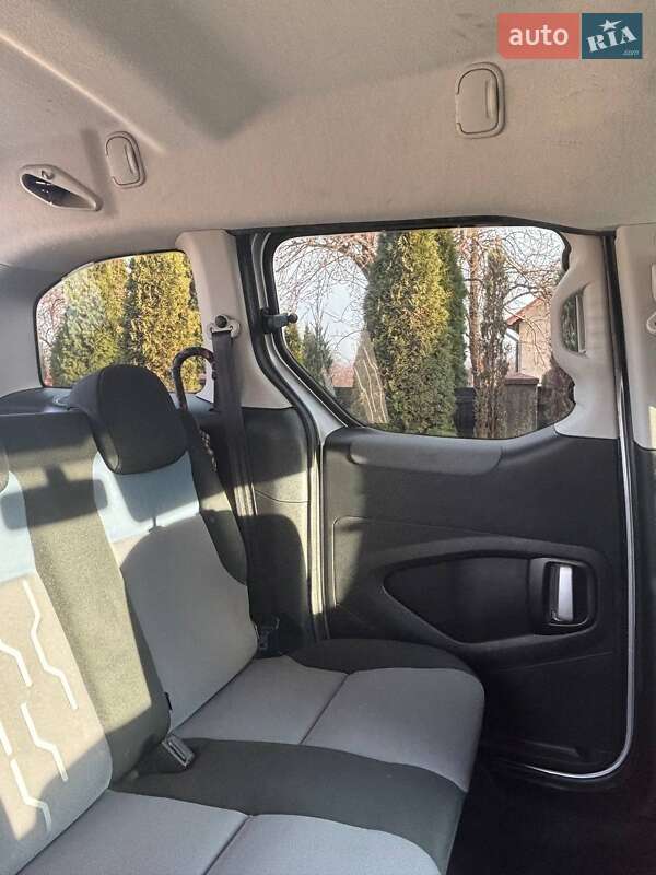 Минивэн Peugeot Partner 2013 в Ивано-Франковске фото 12 Минивэн Peugeot Partner 2013 в Ивано-Франковске