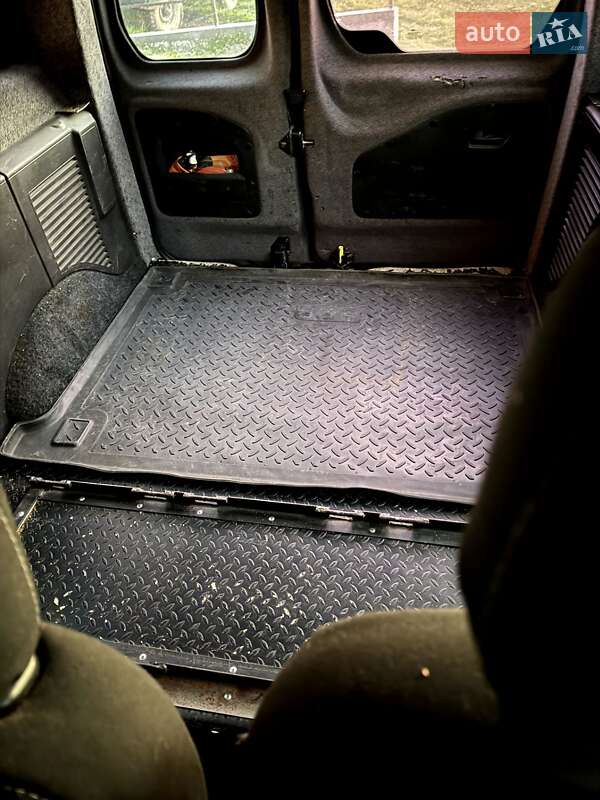 Минивэн Peugeot Partner 2008 в Сколе фото 10 Минивэн Peugeot Partner 2008 в Сколе