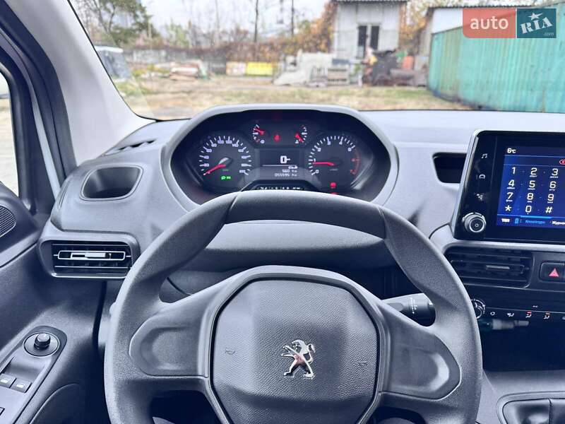 Минивэн Peugeot Partner 2023 в Киеве
