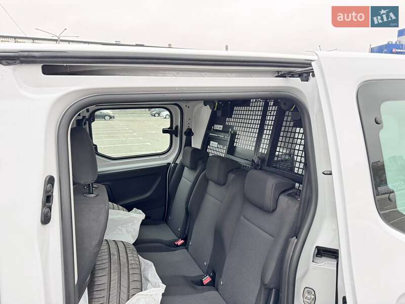 Минивэн Peugeot Partner 2023 в Киеве