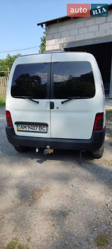 Грузовой фургон Peugeot Partner 2001 в Звягеле
