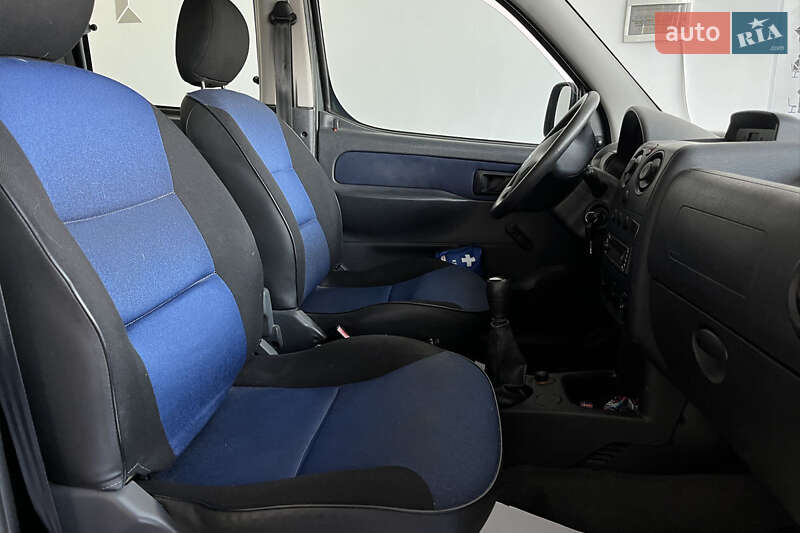 Минивэн Peugeot Partner 2005 в Шептицькому