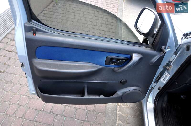 Минивэн Peugeot Partner 2004 в Львове фото 25 Минивэн Peugeot Partner 2004 в Львове