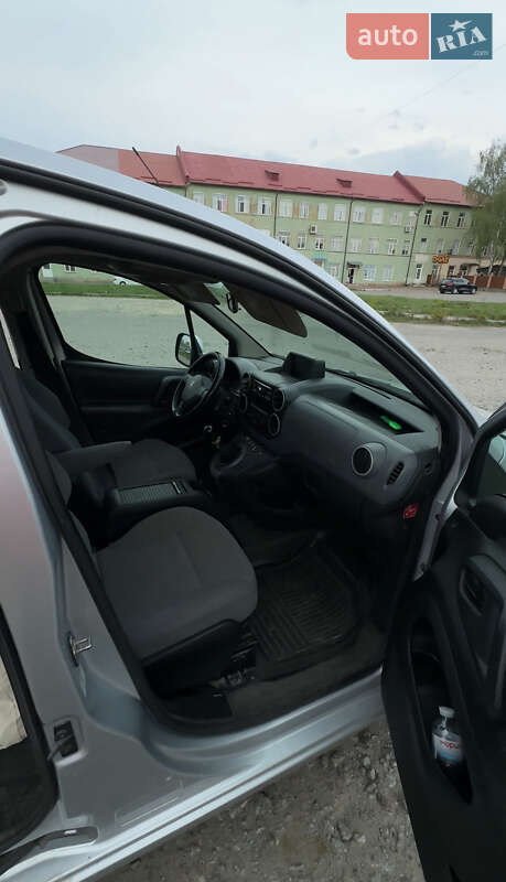 Грузовой фургон Peugeot Partner 2012 в Бердичеве
