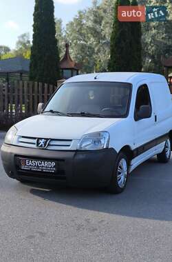 Вантажний фургон Peugeot Partner 2000 в Дніпрі