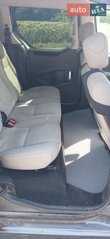 Минивэн Peugeot Partner 2009 в Знаменке