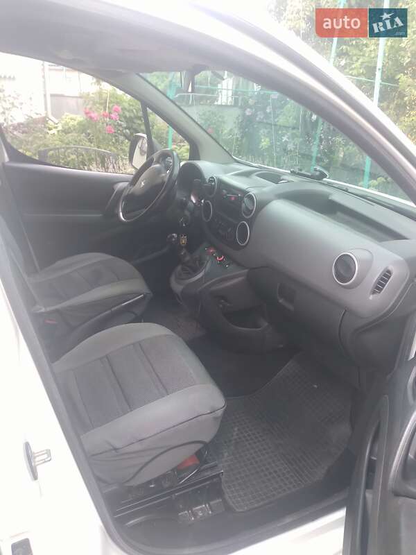 Мінівен Peugeot Partner 2013 в Дунаївцях