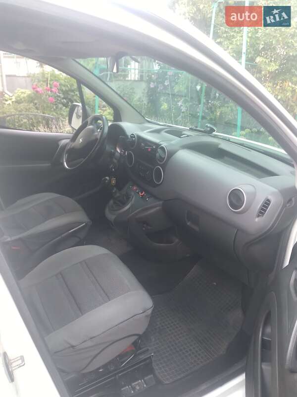 Мінівен Peugeot Partner 2013 в Дунаївцях