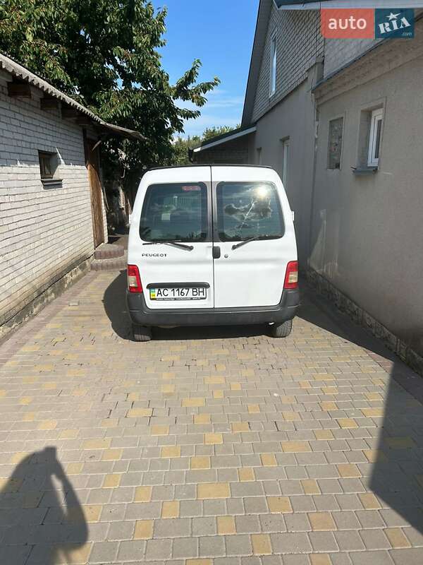 Минивэн Peugeot Partner 2005 в Нововолынске