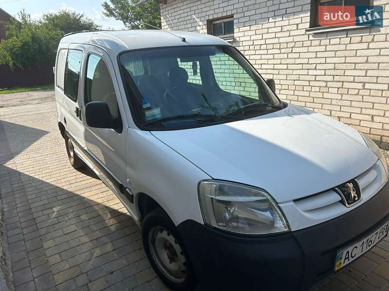 Минивэн Peugeot Partner 2005 в Нововолынске